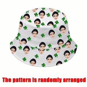 Sombrero de cubo ligero personalizable, 1 pieza, estampado de retrato personalizado, patrón de corazones aleatorios, ropa informal, regalo, tipo de dibujos animados - Product Image 2