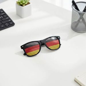 Lunettes de soleil personnalisées en gros avec logo, cadeaux pour fans de football, lunettes drapeau américain - Product Image 1