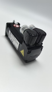 ได้รับการยกย่องอย่างสูงสำหรับมอเตอร์ ELAU รุ่น SH30552P12A2000 SH055/80009/0/1/00/00/00/10/00 - Product Image 3
