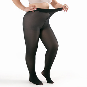 Collants en nylon 60 deniers transparents, anti-accroc, élastiques, grande taille, avec effet gainant, pour un confort tout au long de la journée - Product Image 1