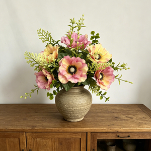Bouquet di Anemone Artificiale in Seta, Stile Naturale Elegante con Foglie Verdi, per San Valentino, Festa della Mamma, Laurea, Ringraziamento - Product Image 4