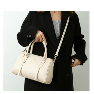 2025 New large-capacity Women's Bags Retro Women's Tote Bags Luxury Fashion Designer Ladies Handbags Crossbody Bag School Bag - Product Image 4