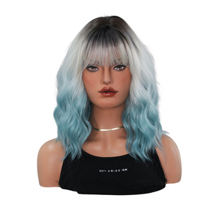 Perruque synthétique complète pour <span class=keywords><strong>femme</strong></span>, <span class=keywords><strong>coupe</strong></span> bob courte bouclée de 12 pouces, bleue naturelle et volumineuse, avec <span class=keywords><strong>frange</strong></span>, pour le marché international. - Product Image 5