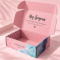 Boîte d'expédition en carton personnalisée pour commandes en gros avec message intérieur personnalisé et dimensions flexibles pour événements beauté