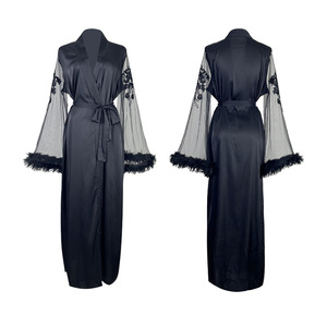 Nouvelle arrivée <span class=keywords><strong>Chemise</strong></span> <span class=keywords><strong>de</strong></span> <span class=keywords><strong>nuit</strong></span> à manches longues en plumes <span class=keywords><strong>de</strong></span> <span class=keywords><strong>satin</strong></span> Vente à chaud <span class=keywords><strong>de</strong></span> vêtements <span class=keywords><strong>de</strong></span> <span class=keywords><strong>nuit</strong></span> <span class=keywords><strong>de</strong></span> luxe pour femmes - Product Image 6