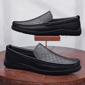 Zapatos Casuales de Cuero Transpirables y Antideslizantes para Hombres de Mediana Edad y Mayores, con Suela Suave y Amortiguación - Product Image 4