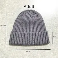 HK12 Bonnet d'Hiver en Maille Tricotée Luxe Noir pour Homme Beny avec Logo Personnalisé et Écusson en Cuir