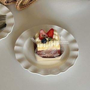 Assiette à dîner en céramique blanche plissée, style vintage français, pour le thé de l'après-midi, les desserts, les fruits, usage commercial et domestique, ronde. - Product Image 1