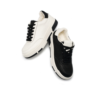 Sneakers en cuir bicolores pour femmes, noir et blanc, chaussures basses décontractées pour le skate