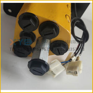 Válvula Piloto de una Sola Manija CRV-00(Y1) Pieza Original de Cargadora XCMG para Válvulas Hidráulicas LW500KV 803086379 - Product Image 4