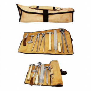 Kit de Herramientas Profesional para Herradores de Caballos, Juego de Herramientas para el Cuidado y Recorte de Pezuñas con Bolsa de Cuero de Numisma International - Product Image 1