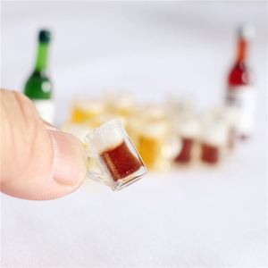 Los vasos de vino en miniatura más populares para casas de muñecas, vasos de cerveza en miniatura, mini copas de vino de resina, accesorios para fotografía y decoración de micropaisajes - Product Image 5