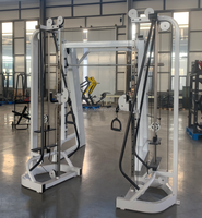Appareil de musculation multifonctionnel Crossover à charge par poulie réglable