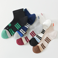 Chaussettes de course professionnelles légères mi-mollet pour hommes et jeunes, résistantes aux odeurs, idéales pour l'entraînement, la randonnée et le trekking en été
