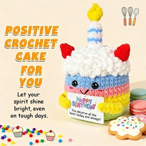 Gâteau au crochet positif, cadeau d'anniversaire pour femme, gâteau inspirant et encourageant, cupcake unique fait main, cadeau d'anniversaire - Product Image 2