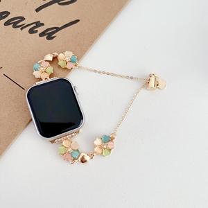 Bracelet de montre Bo Lling Charm pour Apple Watch S9, chaîne en alliage, design fleur cœur, couleurs or, argent, or rose - Product Image 4