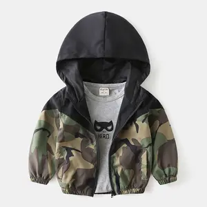 子供服男の子幼児ジャケット2023 3-8歳KiBのための新しいデザインの高品質のカモフラージュ防風コート