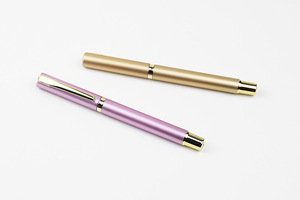 Stylo Gel Personnalisé en Plastique pour Bureau et École - Impression UV, Encre Neutre, Prêt à la Signature, Fournitures de Papeterie, Cadeau Promotionnel - Product Image 4