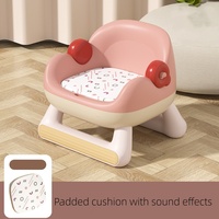 Chaise haute pour bébé multifonctionnelle portable en gros, chaise haute pour bébé en plastique avec plateau et roulettes