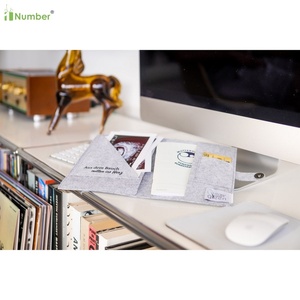 Venta al por mayor a granel personalizado gris claro Alemania madre pasaporte cubierta protectora Mutterpass con impresión para tarjeta de seguro médico - Product Image 6