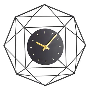 木制装饰品制造商家用黑色金属墙壁装饰时钟，现代挂钟出售