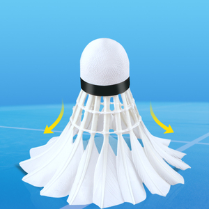 Индивидуальные оптовые воланы для бадминтона Ji Guan из натурального пера — легкие, с головкой из пробки и прямым пером, высокая износостойкость - Product Image 4