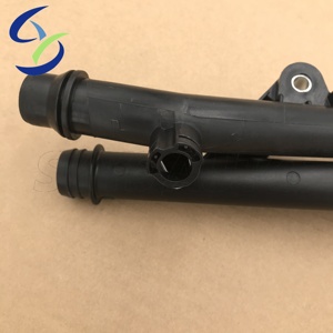 Testa del cilindro del <span class=keywords><strong>motore</strong></span> <span class=keywords><strong>tubo</strong></span> di <span class=keywords><strong>acqua</strong></span> A2712002452 271 200 24 52 Per Mercedes Benz W204 C204 C250 SLK250 - Product Image 3