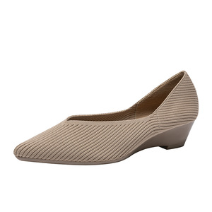 Chaussures de princesse en maille respirante à semelle souple, <span class=keywords><strong>mocassins</strong></span> à enfiler à bout pointu, chaussures simples d'été pour femmes, chaussures tricotées à talon compensé - Product Image 5