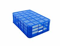 575-180 Caisse ventilée en plastique pour le stockage Techniques d'injection de forme rectangulaire Conception flexible pour le stockage des légumes