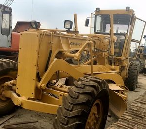 Niveleuse de moteur Komatsu GD661A d'occasion bon marché à vendre - Product Image 1