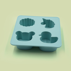 Moule à glaçons en silicone motif dessin animé, moule à glaçons pour fruits, moule à glaçons domestique à 4 compartiments, moule à glaçons créatif DIY avec couvercle - Product Image 1