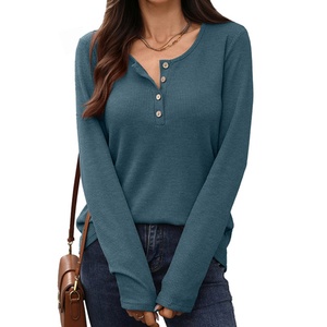 เสื้อยืดแขนยาวผู้หญิงสไตล์ลำลองสำหรับฤดูใบไม้ร่วง เนื้อผ้านุ่ม กระชับหุ่น สีพื้น คอกลม ติดกระดุม - Product Image 5