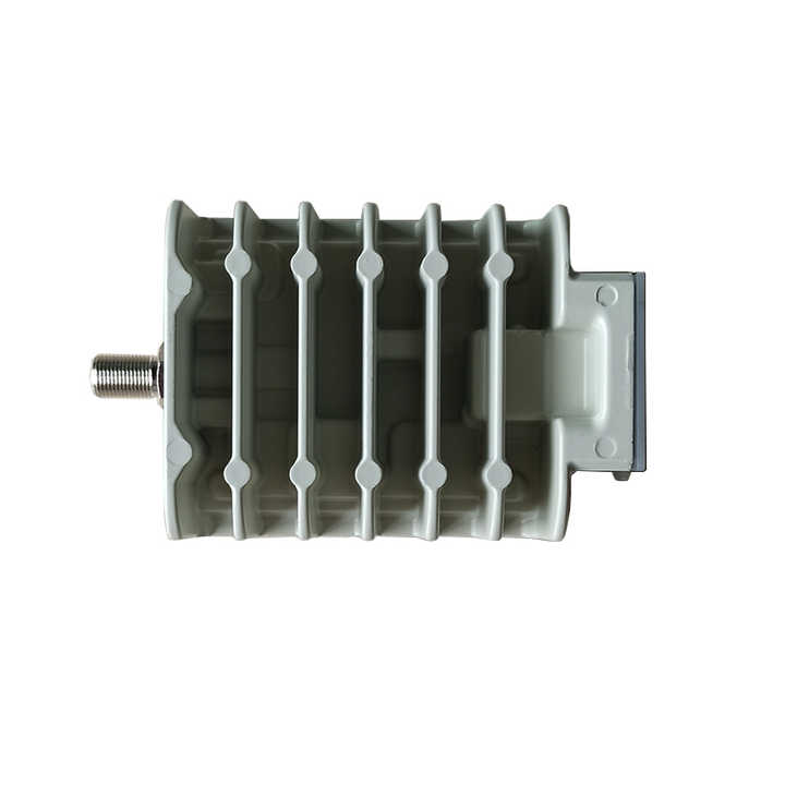 2025 nuevo diseño 13,75-14,5 GHZ BUC 3W banda KU BUC convertidor ascendente de bloque satelital