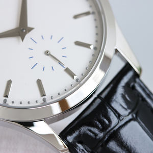 Montre de luxe pour homme, boîtier entièrement serti de diamants, mouvement 3D, affichage analogique - Product Image 3