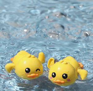Petit canard bébé <span class=keywords><strong>bain</strong></span> bébé chaîne <span class=keywords><strong>de</strong></span> natation petite <span class=keywords><strong>tortue</strong></span> eau jouet enfants <span class=keywords><strong>bain</strong></span> mécanique liquidation <span class=keywords><strong>tortue</strong></span> et canard pour le plaisir <span class=keywords><strong>de</strong></span> l'eau - Product Image 2