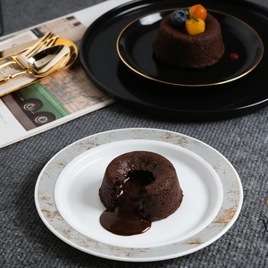 จานอาหารค่ำพลาสติกสีขาวขอบลายหินอ่อนสีทอง น้ำหนักเบา ทันสมัย ใช้แล้วทิ้ง สำหรับงานแต่งงาน งานเลี้ยง งานจัดเลี้ยง - Product Image 5