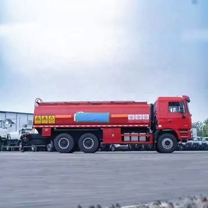 Camion-citerne robuste pour le transport de carburant diesel et d'essence – Offre spéciale - Product Image 4
