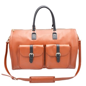Muestra gratuita, oferta especial, bolsa de viaje multifuncional de cuero vegano para ropa, bolsa de lujo con logotipo personalizado, bolsa de lona para traje. - Product Image 1