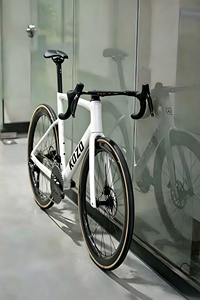 Bicicleta de Carretera de Fibra de Carbono Kozo de 7.2 kg, Venta Directa de Fábrica, 700c, Shimano 105 24s, Freno de Disco Hidráulico, Bicicleta de Carreras Ligera OEM - Product Image 3