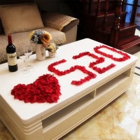 Vente en gros de 1000 pétales de rose artificiels en soie rouge pour les décorations de mariage, de confession, de fête et de la Saint-Valentin