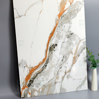 Dalle de carrelage en pierre frittée de porcelaine effet marbre Calacatta blanc veines dorées de haute qualité 600x1200mm