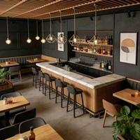 Design de mobilier de café haut de gamme, chaise et table en bois pour café, design d'intérieur de magasin de café, table et chaise de café