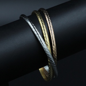 Pulseras y Brazaletes de Acero de Titanio con Mezcla de Colores de Moda para Mujer, Joyería Chapada en Oro, Regalo, Decoración para Fiestas - Product Image 5