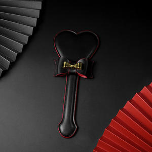 ของเล่นตีหนัง PU พร้อมหัวใจสีชมพูกุทัณฑ์ SM ก้นลงโทษตีเพศทาสพายสําหรับคู่รัก - Product Image 2