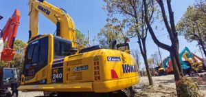 Liquidación a Bajo Precio: Motor y Rodamientos para Excavadora Hidráulica Komatsu PC240-8 Usada, Modelo 2023, Pocas Horas, Excelente Rendimiento - Product Image 6