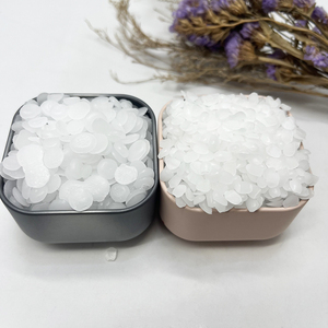 Flocons de cire de soja en cristal pur brut en vrac pour <span class=keywords><strong>kit</strong></span> de <span class=keywords><strong>fabrication</strong></span> de bougies aromathérapie végétalien - Product Image 1