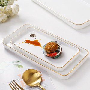 Assiette en céramique blanche de qualité supérieure avec bordure dorée pour la maison, le café, le thé de l'après-midi, les collations, les desserts, les services quotidiens et la décoration de table décontractée - Product Image 3
