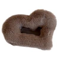 Pince à cheveux cœur en peluche douce et adorable, pince requin mignonne et duveteuse, élégante pour femmes, pour fixer les coiffures à l'arrière de la tête