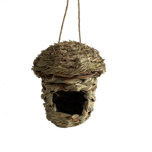 Nid d'oiseau tissé à la main 14x10cm en herbe, décoration de jardin extérieur pour oiseaux - Product Image 3