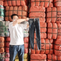 Pakaian Bekas Berkualitas Tinggi Grosir Campuran Merek Vintage Bale-bale Jeans Wanita Second Hand